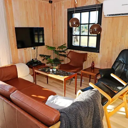 Cxliii Holiday home *